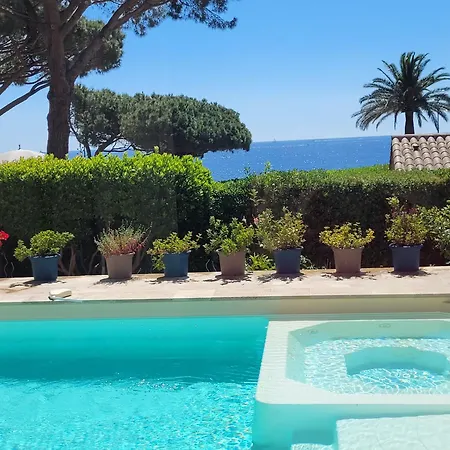 Esmeralda Adults Only 4*