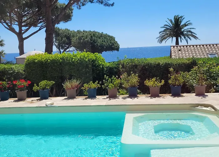 Esmeralda Adults Only 4*